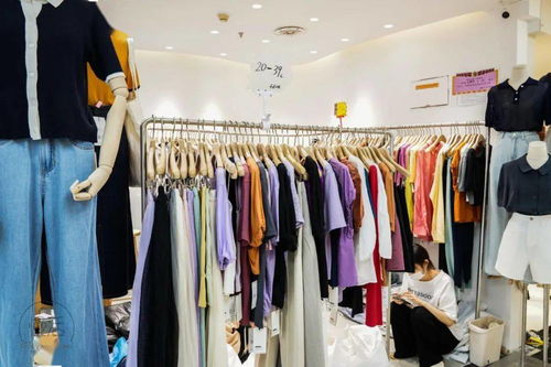 年中清仓盛典 服装批发城低至10元，500元装一麻袋抢购攻略