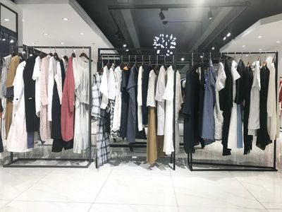 玛塞莉连衣裙 广州白马服装批发市场的精品女装折扣首选
